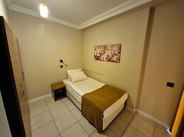 Toprak Hotel