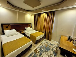 Toprak Hotel