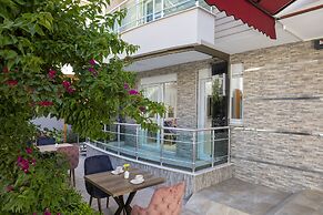 Toprak Hotel