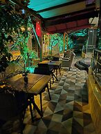 Toprak Hotel