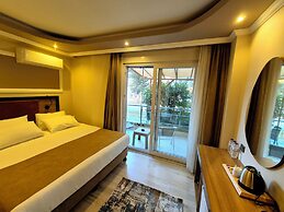 Toprak Hotel