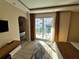 Toprak Hotel