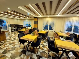 Toprak Hotel