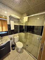 Toprak Hotel
