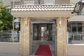 Toprak Hotel