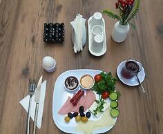 Toprak Hotel