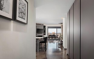 Athenian Riviera Luxurious Residence