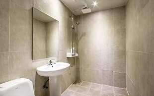 Yeosu Hotel The B