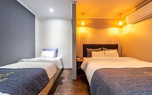 Yeosu Hotel The B