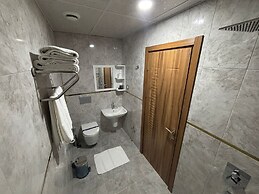 Zumrut Palas Hotel