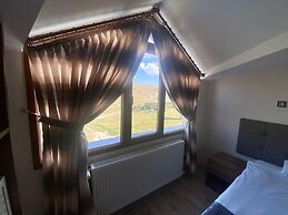 Zumrut Palas Hotel