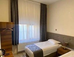 Zumrut Palas Hotel