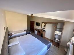 Zumrut Palas Hotel