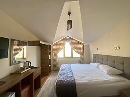 Zumrut Palas Hotel