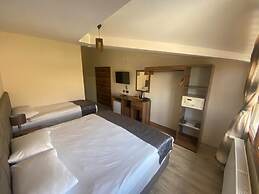 Zumrut Palas Hotel
