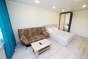 Dobrie Sutki Apartment Muhacheva 256.3