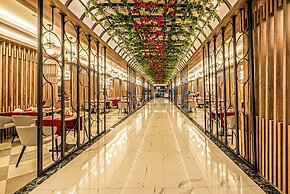 Arnor De Luxe Hotel