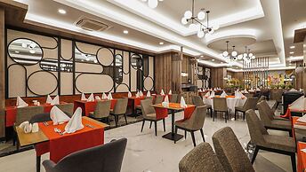 Arnor De Luxe Hotel