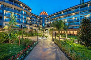 Arnor De Luxe Hotel