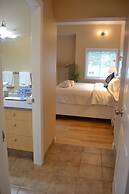 Salish Bed & Breakfast and Spa
