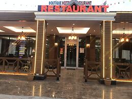 Grand Kum Boutique Hotel Restaurant