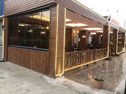 Grand Kum Boutique Hotel Restaurant