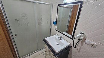 Pointbreak Hotel