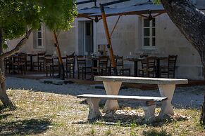 Vrnik Arts Club