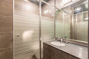Urbanest Hotel