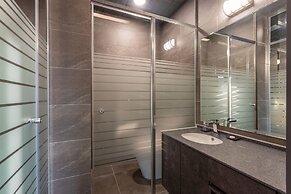 Urbanest Hotel