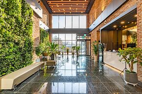 Urbanest Hotel