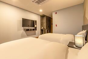 Urbanest Hotel