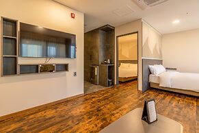 Urbanest Hotel