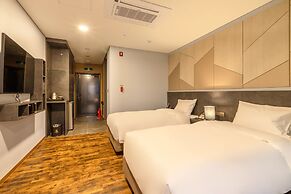 Urbanest Hotel