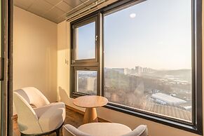 Urbanest Hotel