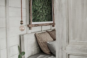 Salty Breeze Bali