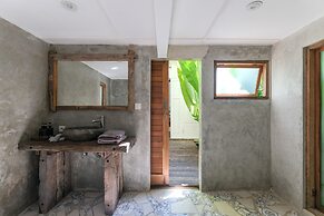 Salty Breeze Bali