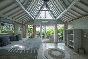 Salty Breeze Bali