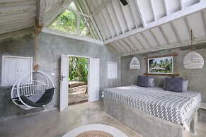 Salty Breeze Bali