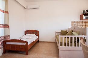 Ekavi Apartments