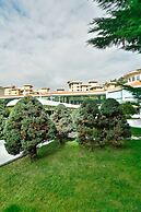 Eliz Thermal Convention Center