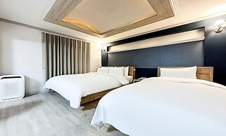 Gumi Time Hotel