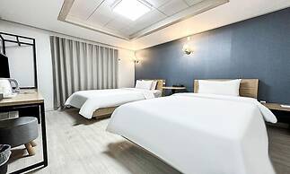 Gumi Time Hotel