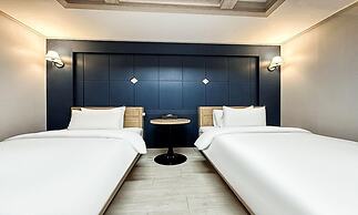 Gumi Time Hotel