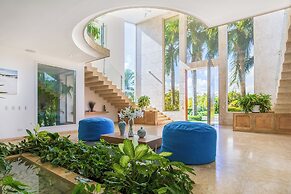 Luxury Villa Waterfall - Pool & BBQ