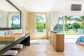 Luxury Villa Waterfall - Pool & BBQ