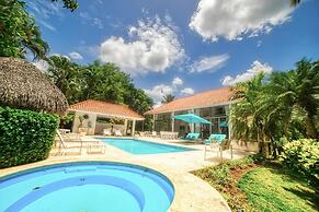 Private Two-Storey Villa with Pool
