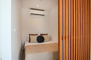 Phaedrus Living: Seaside Luxury Flat Harbour 104