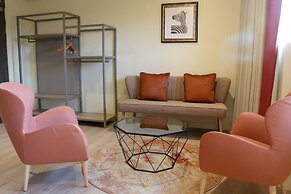 Hex Wildlife Hotel