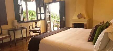 Casa Noble Hotel